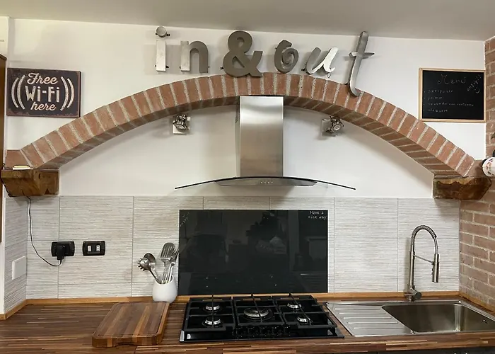 Apartament In&out - Mostacciano, Eur *