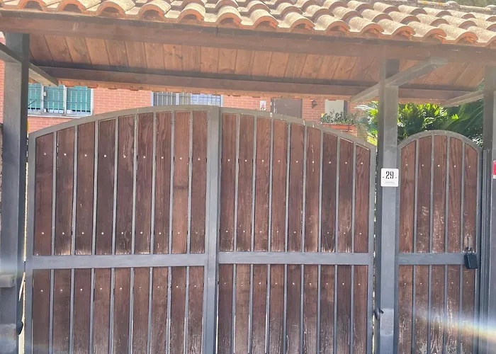 In&out - Mostacciano, Eur Apartament *