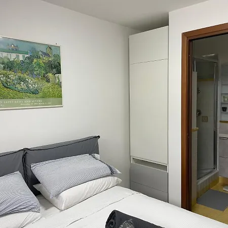In&out - Mostacciano, Eur Apartment